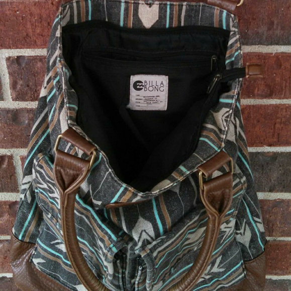 Billabong Handbags - Billabong Canvas Arrow Tote Bag
